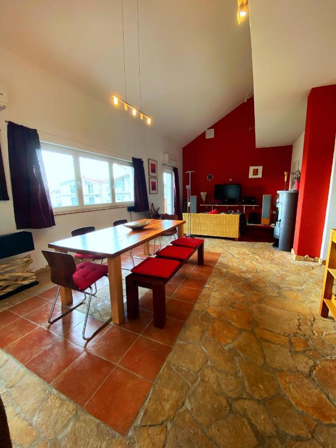 Modern Red & Blue Apartment Podstrana Kültér fotó
