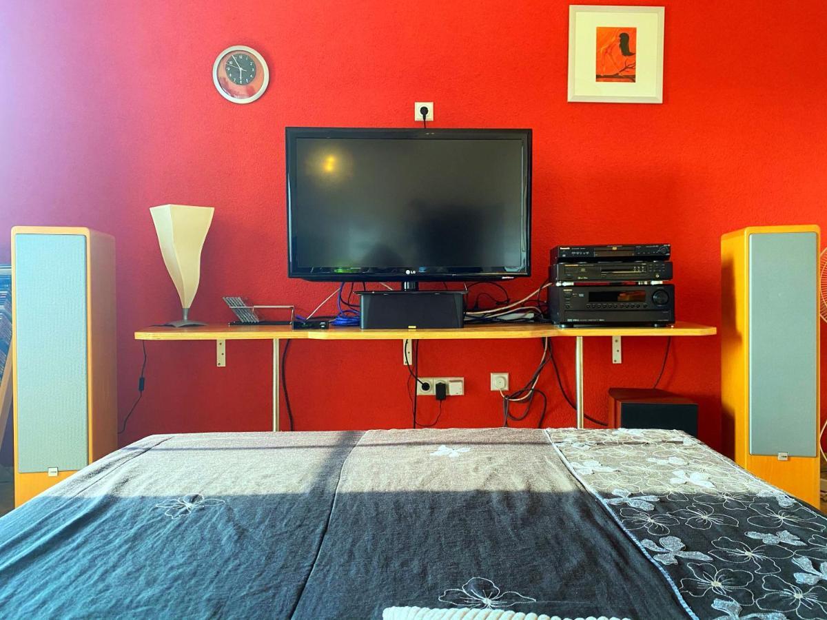 Modern Red & Blue Apartment Podstrana Kültér fotó